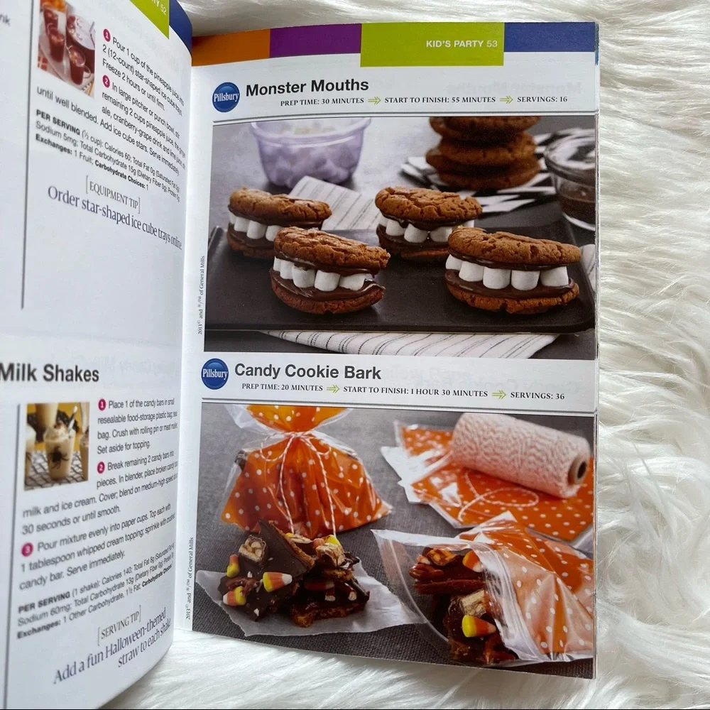 Lot Of 3 Pillsbury Halloween Cookbooks w/ Recipe Cards, Booklets, Softcover